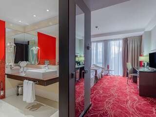 Отель Ramada Sibiu Hotel Сибиу Представительский двухместный номер с 2 отдельными кроватями - Для некурящих-3